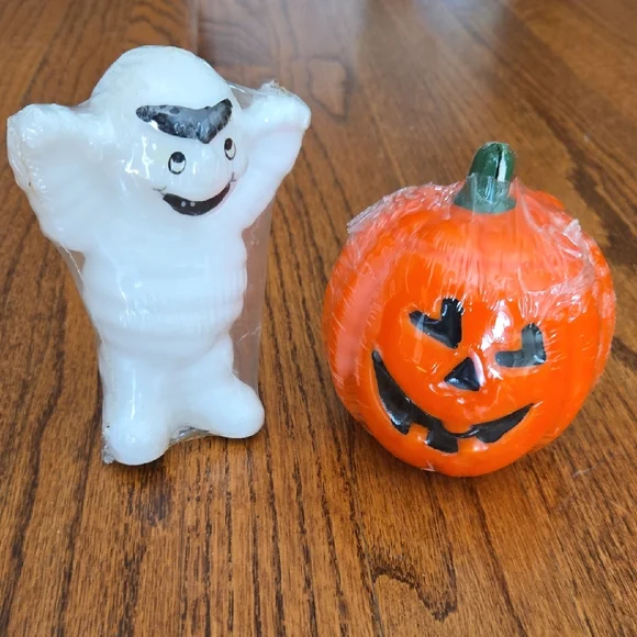 Vintage Candles Sealed Halloween Ghost and Pumpkin Decorative Candles - Picture 1 of 11
